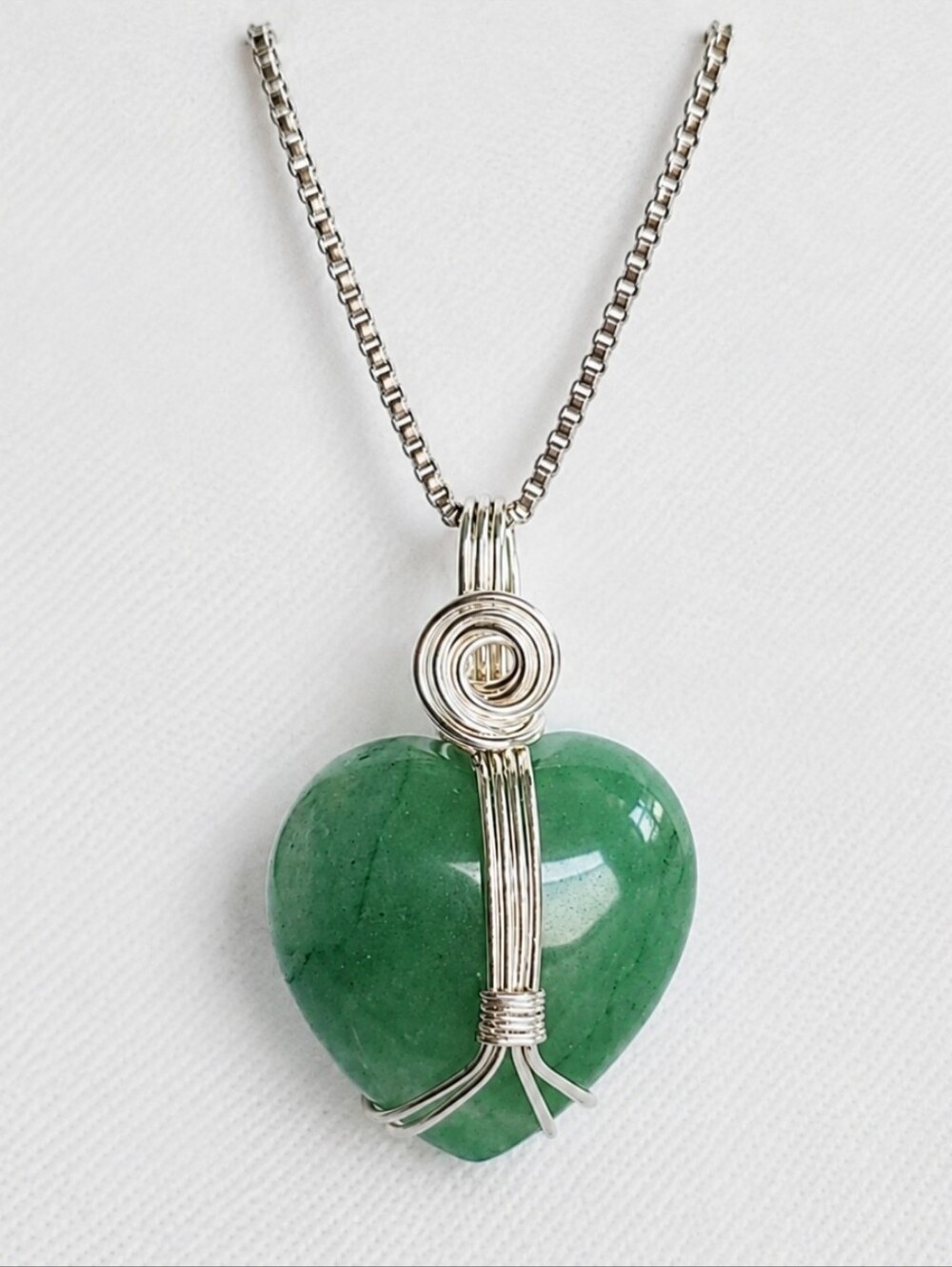 Adventurine? Jadeite? Jade? Green Stone Heart Shaped Pendant Necklace Wire Wrap